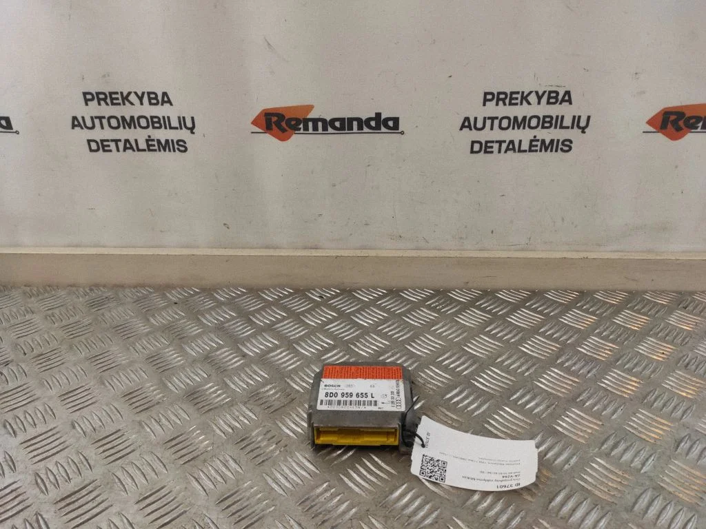 Airbag control unit/module – Audi A4 S4 B5 8D (1994-1999)