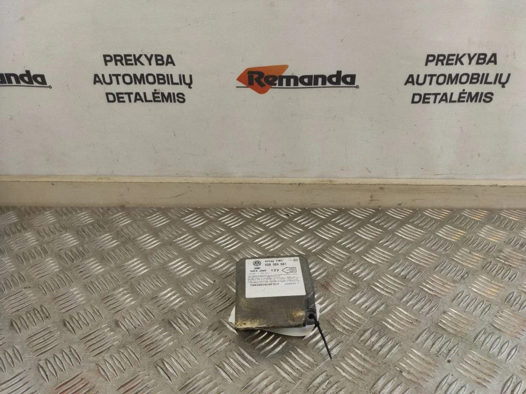 Airbag control unit/module – Volkswagen Passat B5.5 (2001-2005)