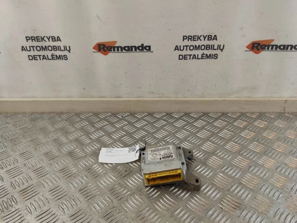 Drošības spilvenu vadības bloks 8200142183 – Renault Laguna II (2001-2007)