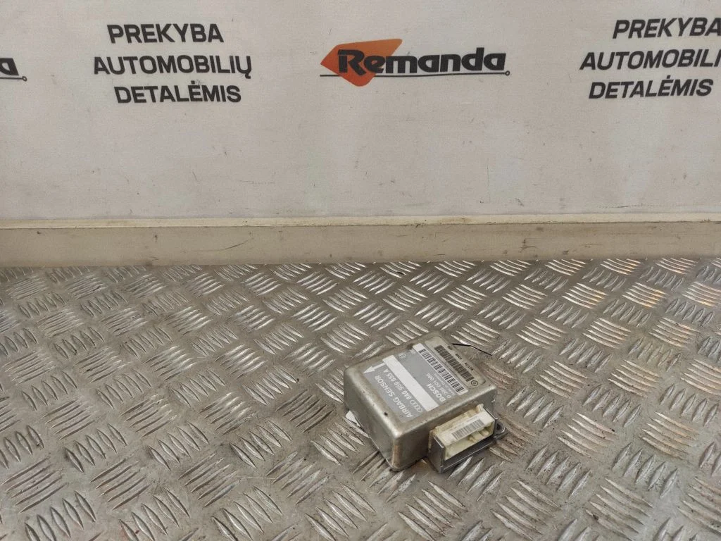 Drošības spilvenu vadības bloks – Audi A6 S6 C4 4A (1994-1997)