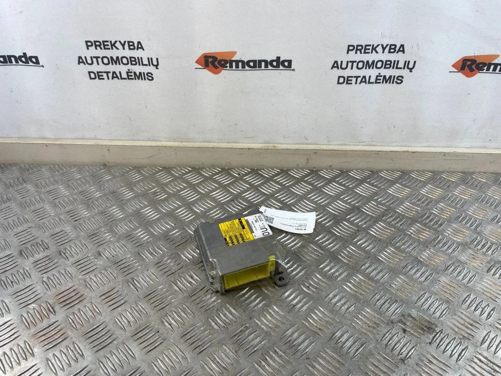 Oro pagalvių valdymo blokas