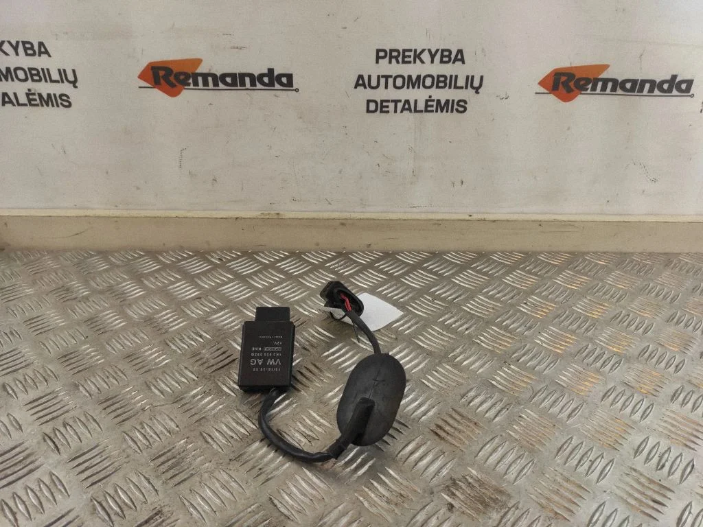Degalų (kuro) siurblio valdymo blokas
