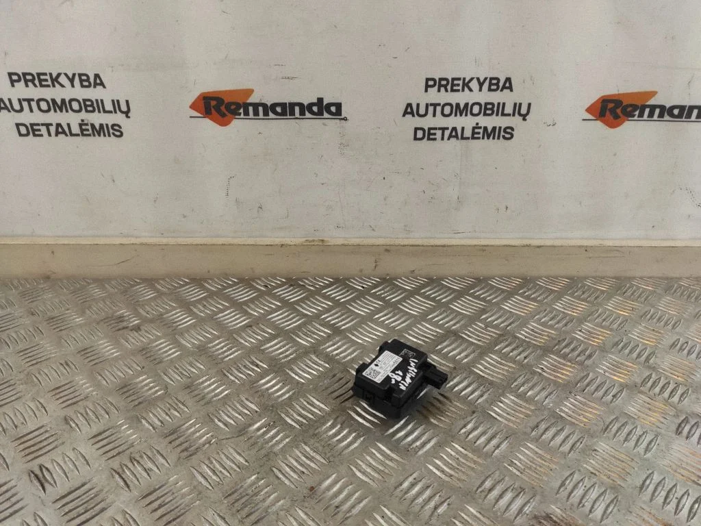 Centrinio užrakto valdymo blokas