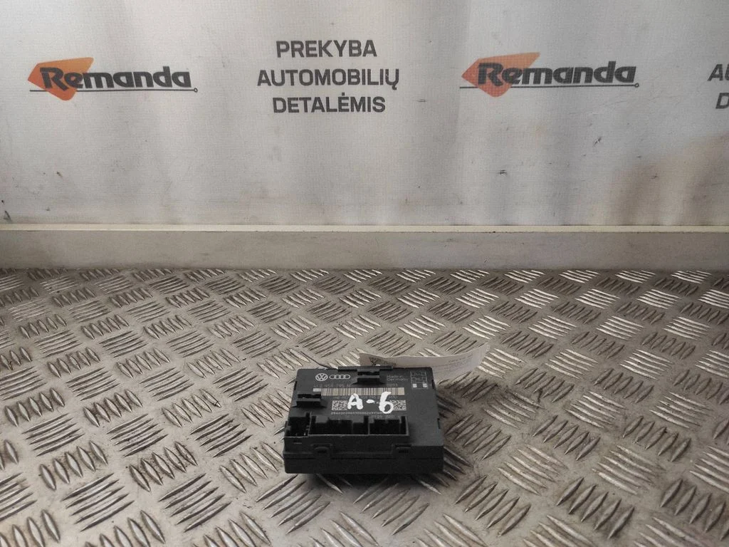 Durvju elektronikas vadības bloks 4F0959795M