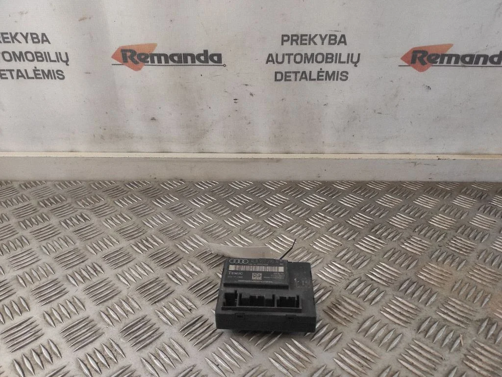 Durvju elektronikas vadības bloks – Audi Q7 4L (2005-2015)