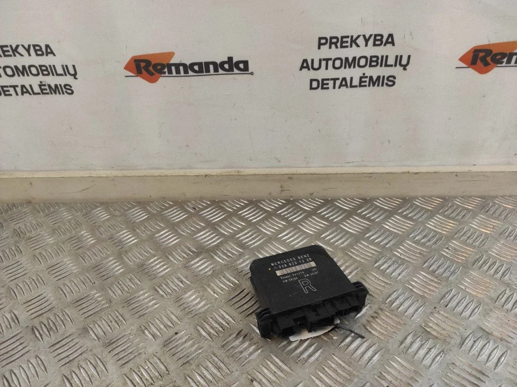 Durvju elektronikas vadības bloks – Mercedes-Benz E klase W210 (1995-2002)
