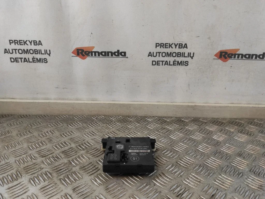 Door control unit/module – Mercedes-Benz E-Class W211 (2002-2009)