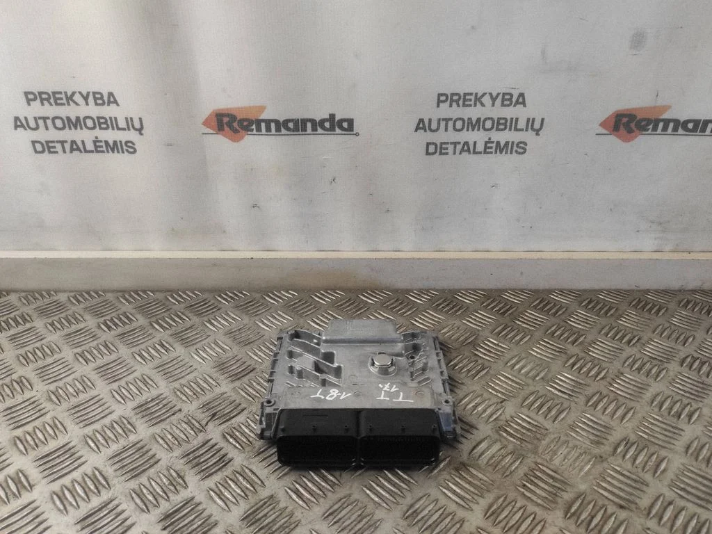 Dzinēja vadības bloks 06K907425B