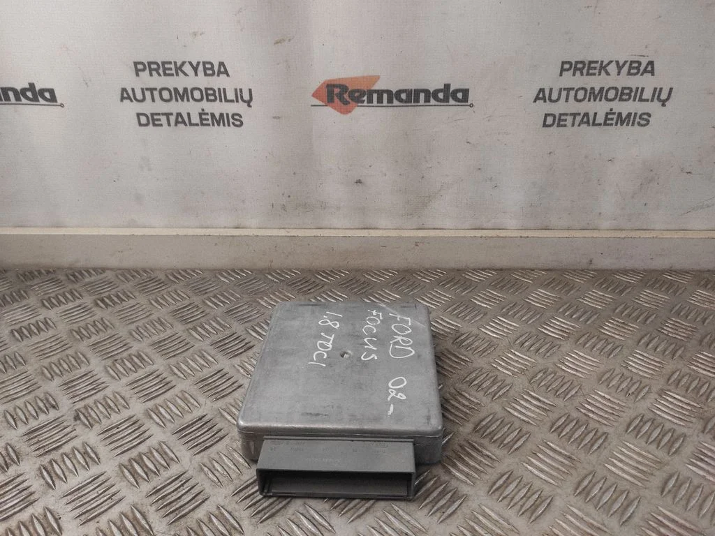 Dzinēja vadības bloks 1S4F12A650XH