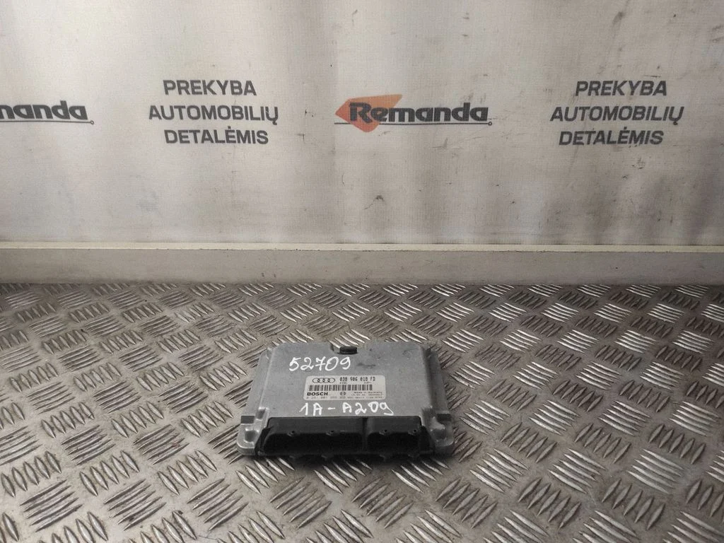 Dzinēja vadības bloks 038906018FD