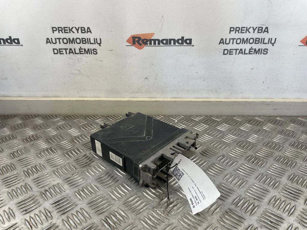 Dzinēja vadības bloks 037906022FL