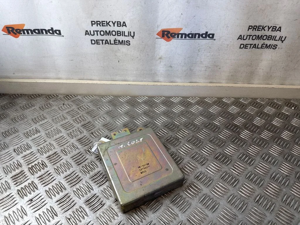 Dzinēja vadības bloks MD130198
