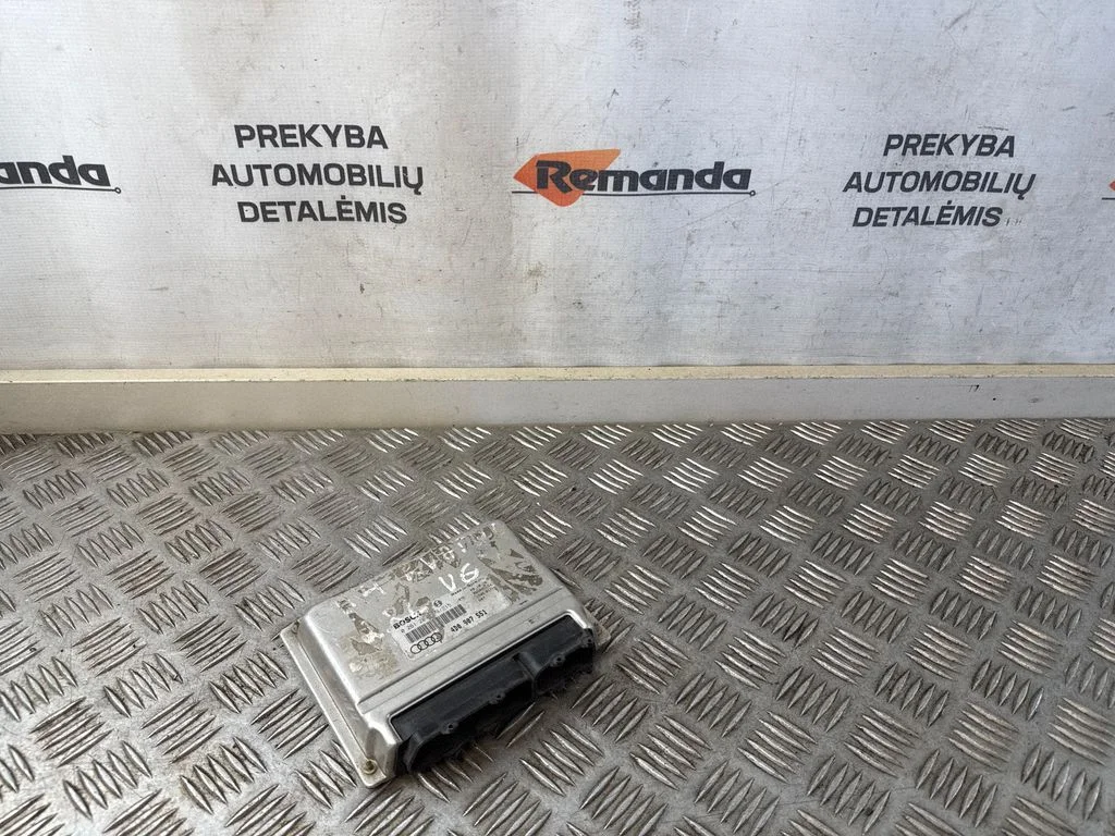 Engine control unit/module 4D0907551