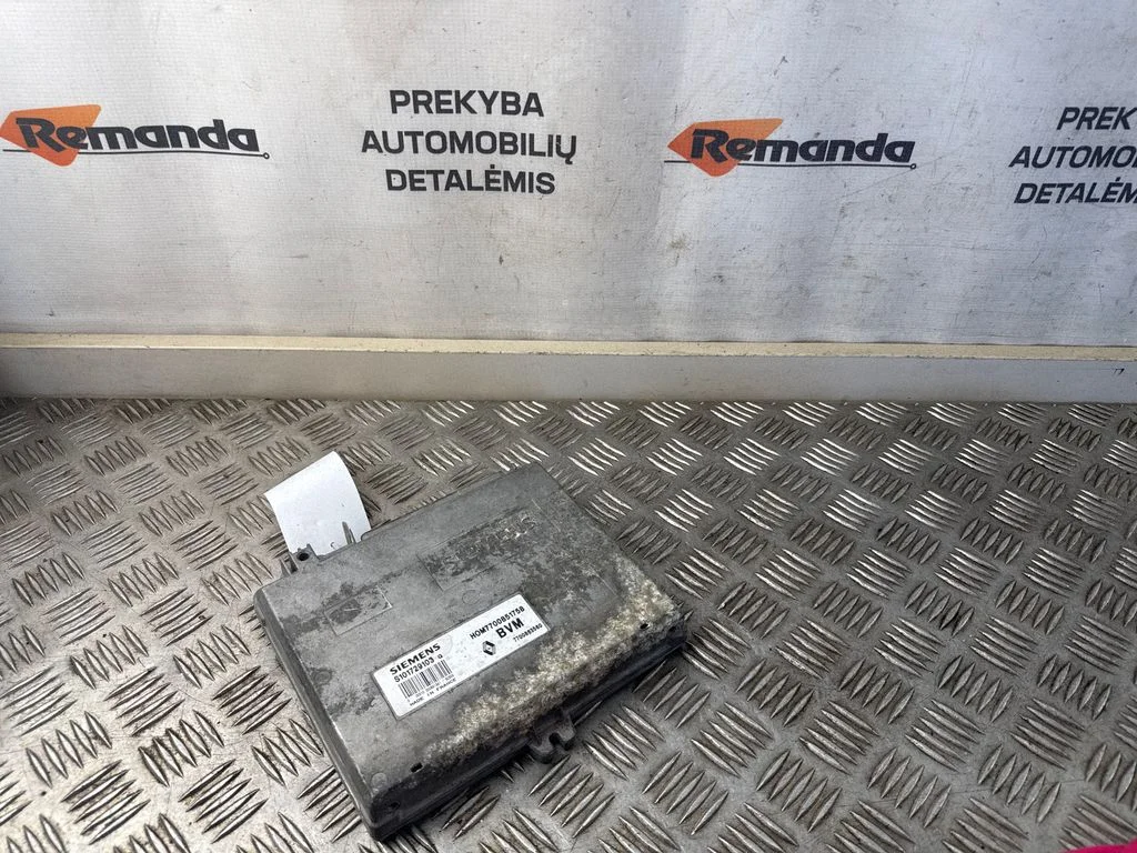 Mootori juhtplokk 7700851758 – Renault Clio I (1990-1998)
