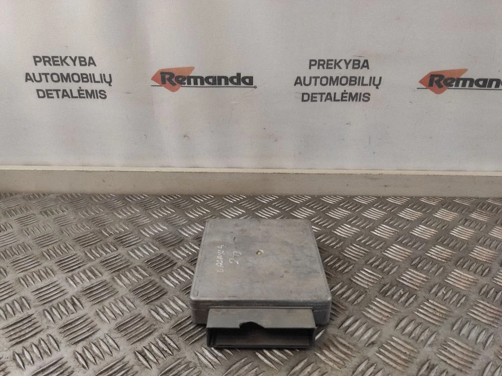 Variklio valdymo blokas