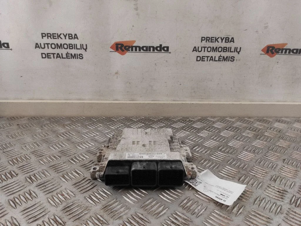Dzinēja vadības bloks BV6112A650NN
