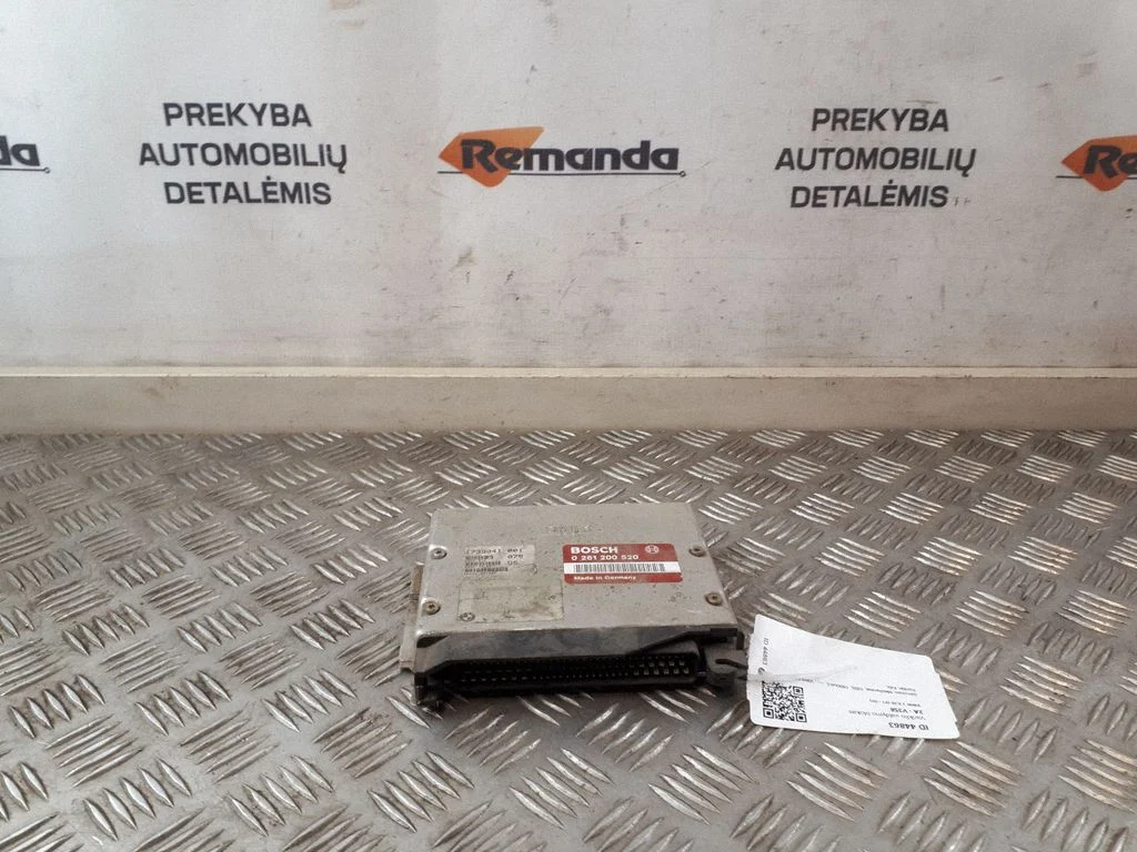 Variklio valdymo blokas