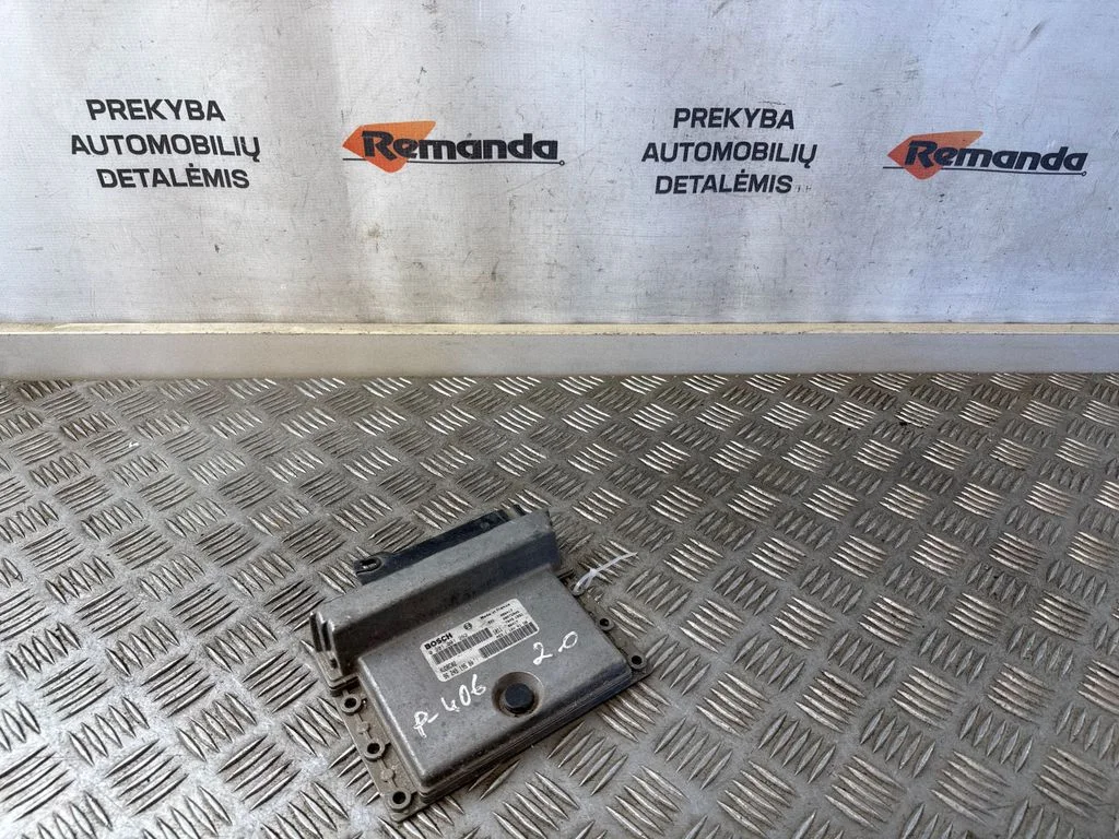 Variklio valdymo blokas