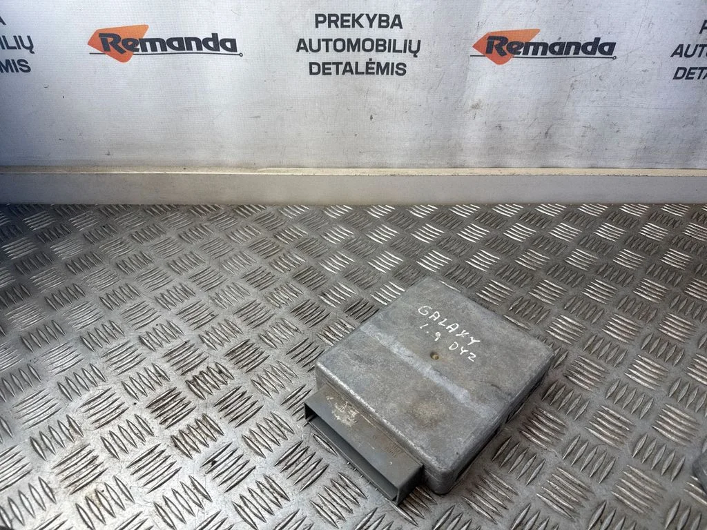 Variklio valdymo blokas