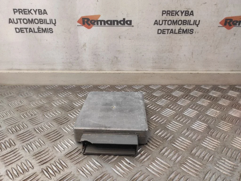Variklio valdymo blokas