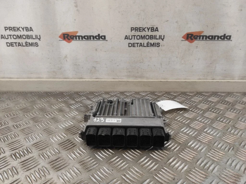Dzinēja vadības bloks – BMW 5. sērija G30 G31 G38 (2016-)