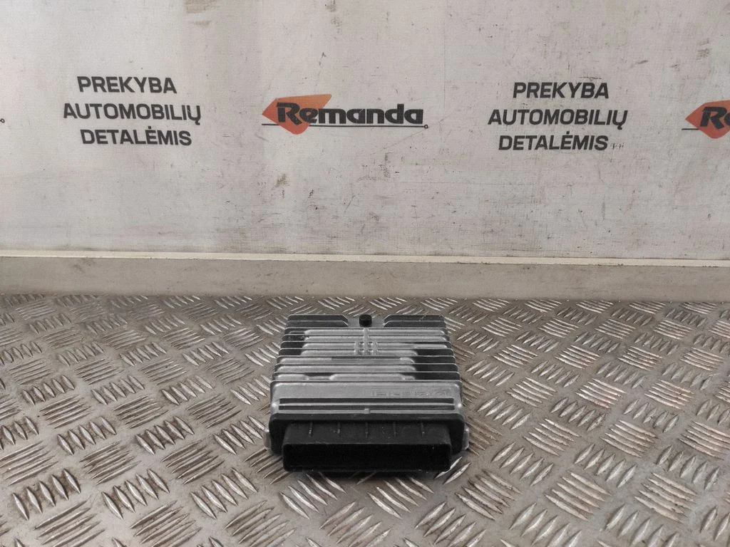 Dzinēja vadības bloks 2M5A12A650PE