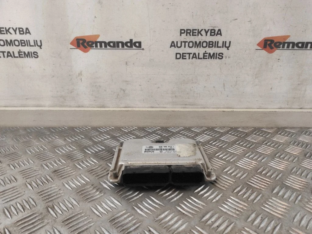 Engine control unit/module 038906012L