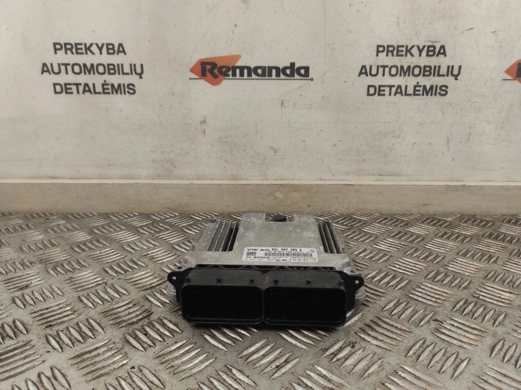 Variklio valdymo blokas