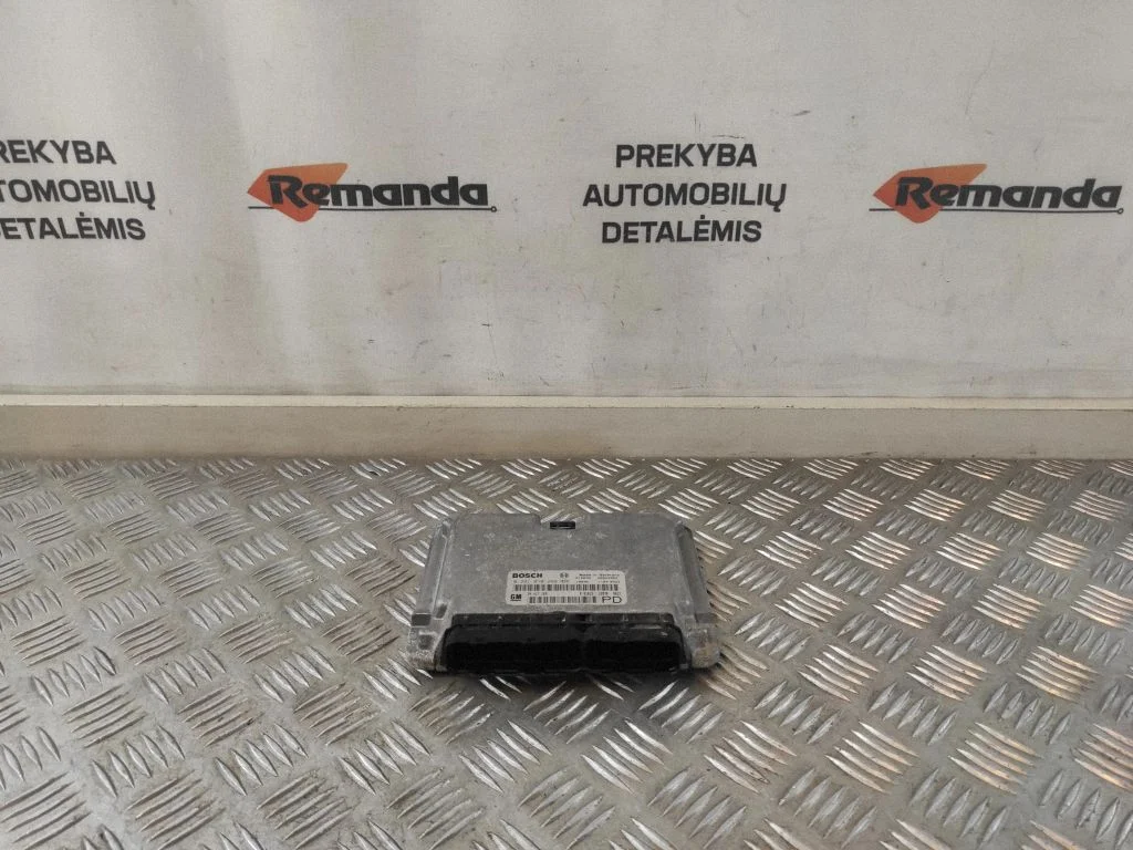 Dzinēja vadības bloks – Opel Zafira A (1999-2005)