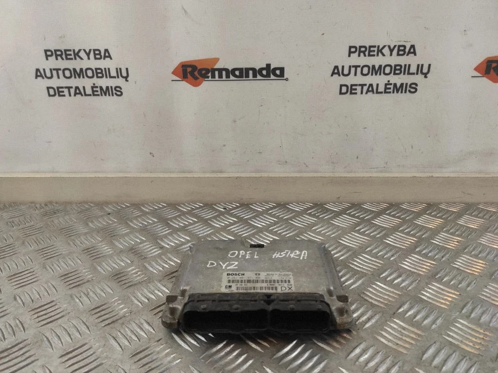 Dzinēja vadības bloks 09180353