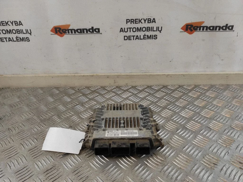 Dzinēja vadības bloks 5WS40136CT