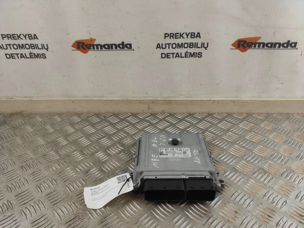 Dzinēja vadības bloks A6421501691