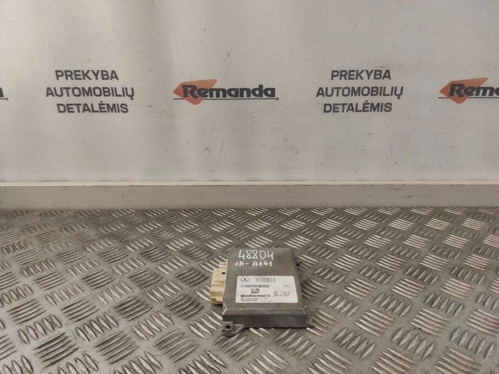 Parkošanās (PDC) sensoru vadības bloks A0009004701