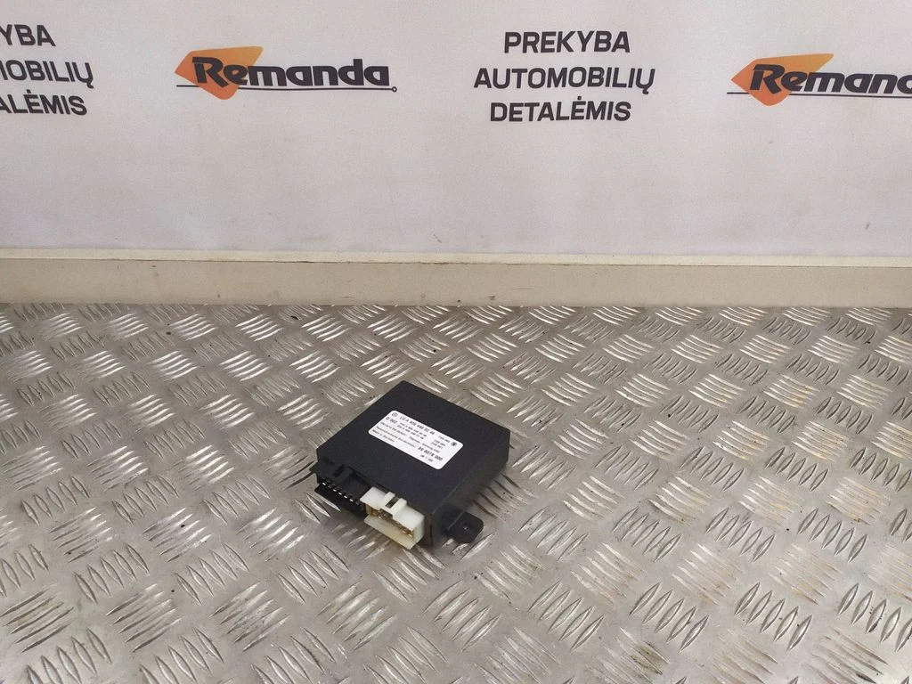 Parkimisandurite (PDC) juhtplokk A9064460040