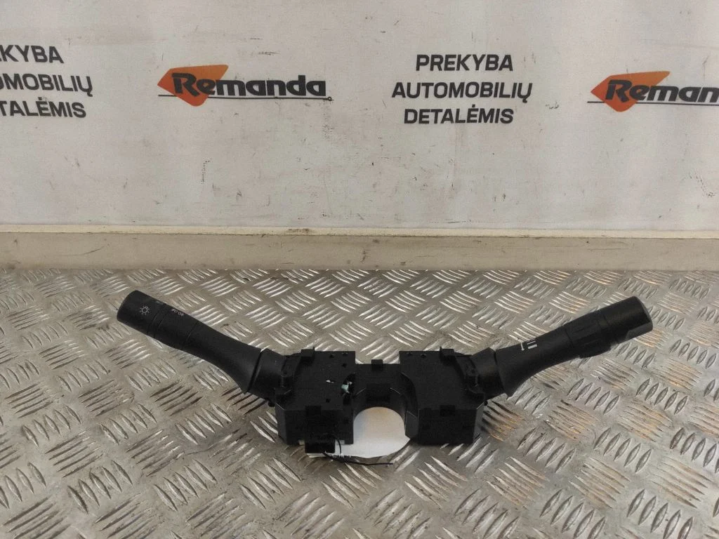 Sviru komplekts – Nissan Juke I F15 (2010-2018)