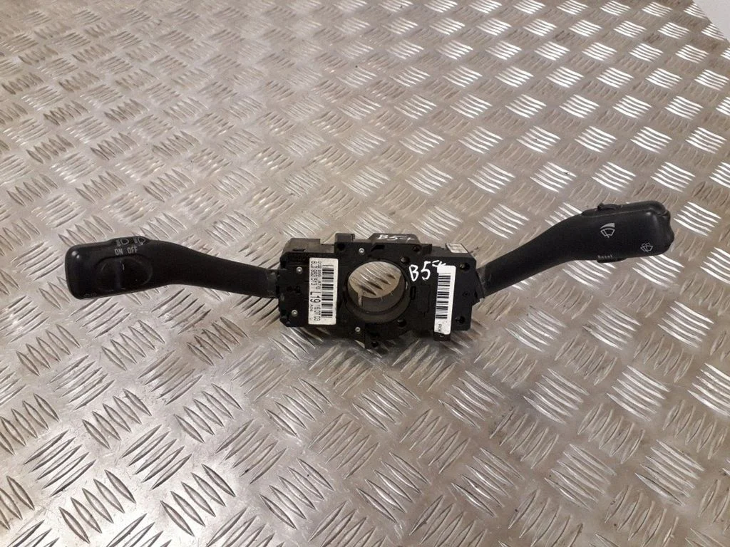 Wiper turn signal indicator stalk/switch 8L0953513T
