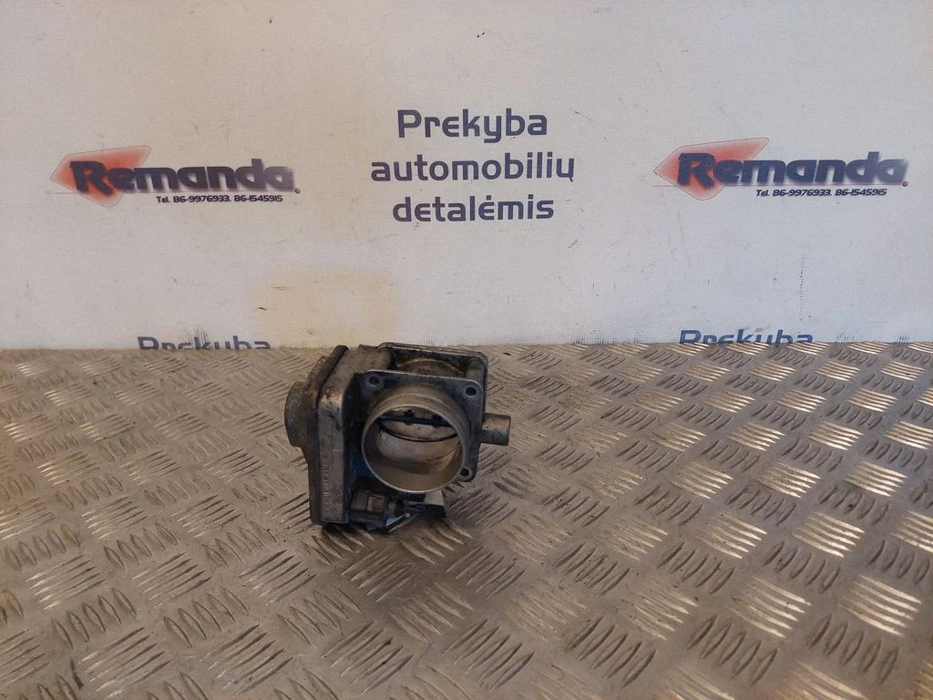 Throttle valve 038128063J