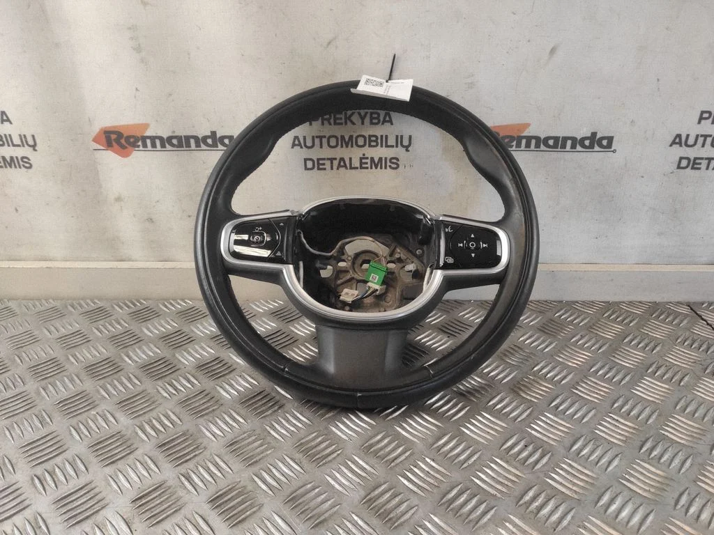 Steering wheel – Volvo S90, V90 (2016-)