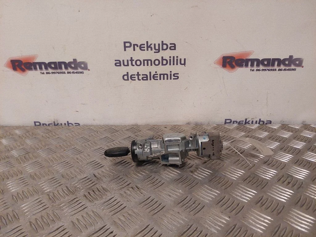 Aizdedzes slēdzene 3M513F880AC