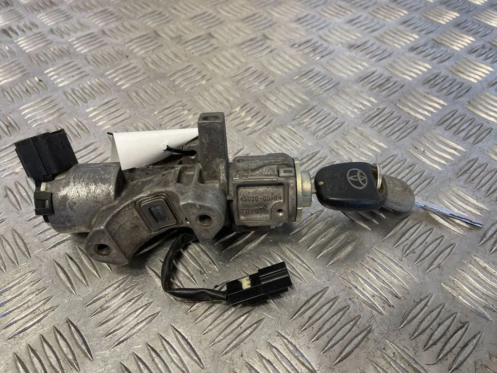 Ignition lock – Toyota Avensis T250 (2006-2009)