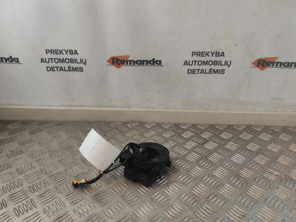 Drošības spilvenu lente (SRS gredzens) 8924547010