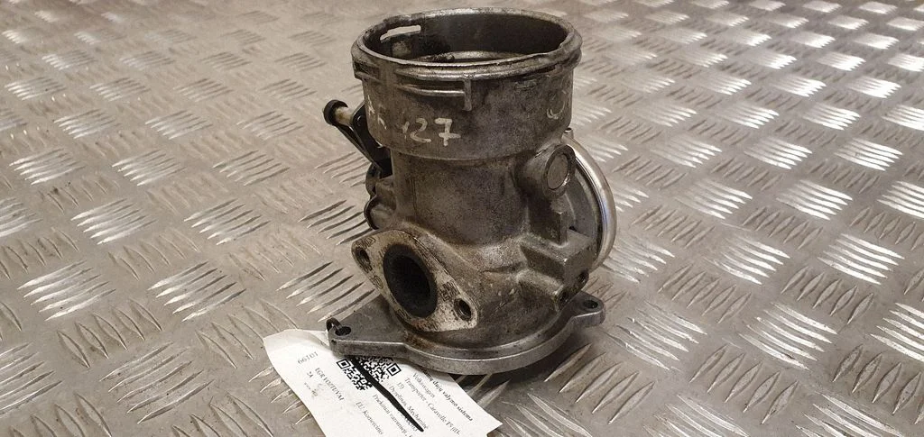 EGR valve 070128073