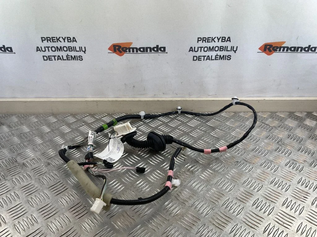 Rear door wiring loom 8215342240