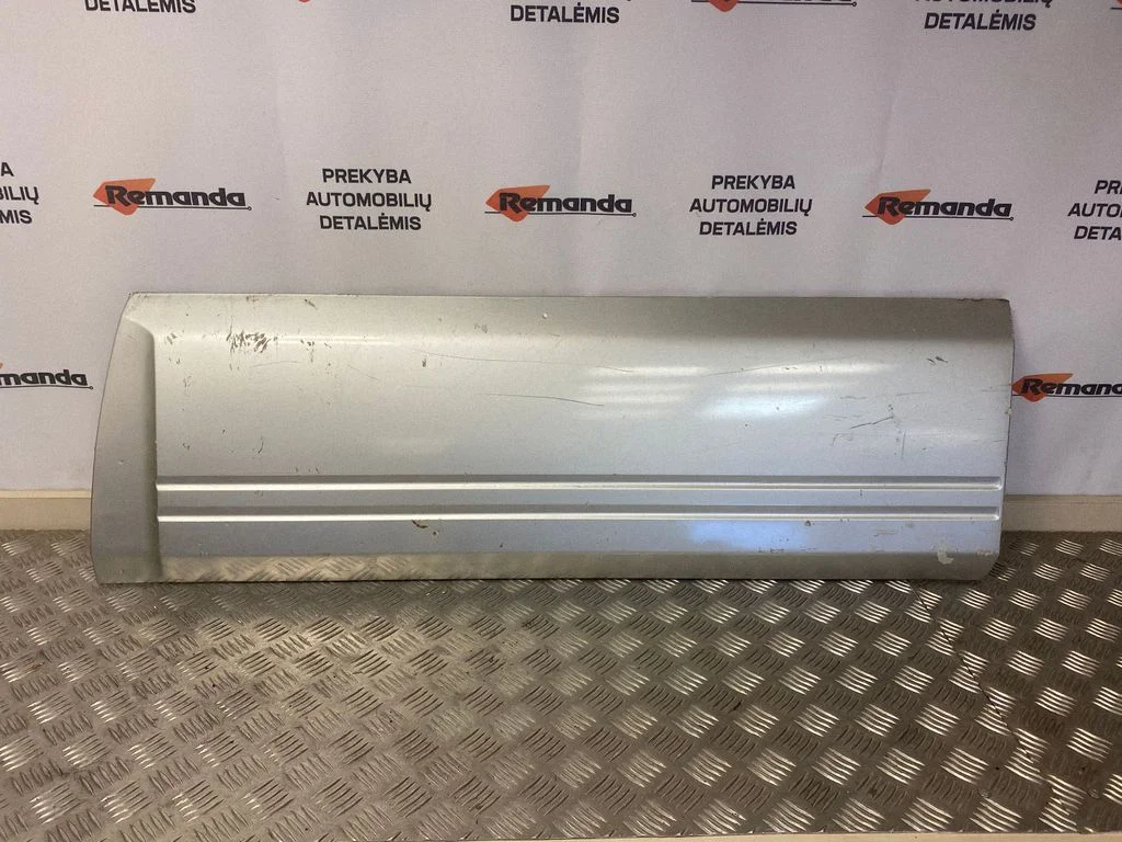 Apdaila priekinių durų (moldingas)