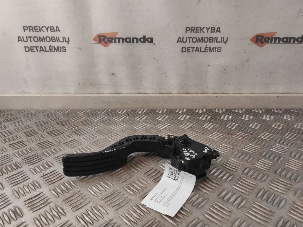 Akseleratora pedālis – Opel Vivaro (2014-2018)