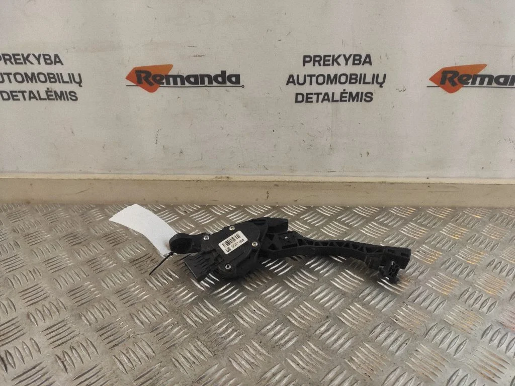 Akseleratora pedālis PA66GF40