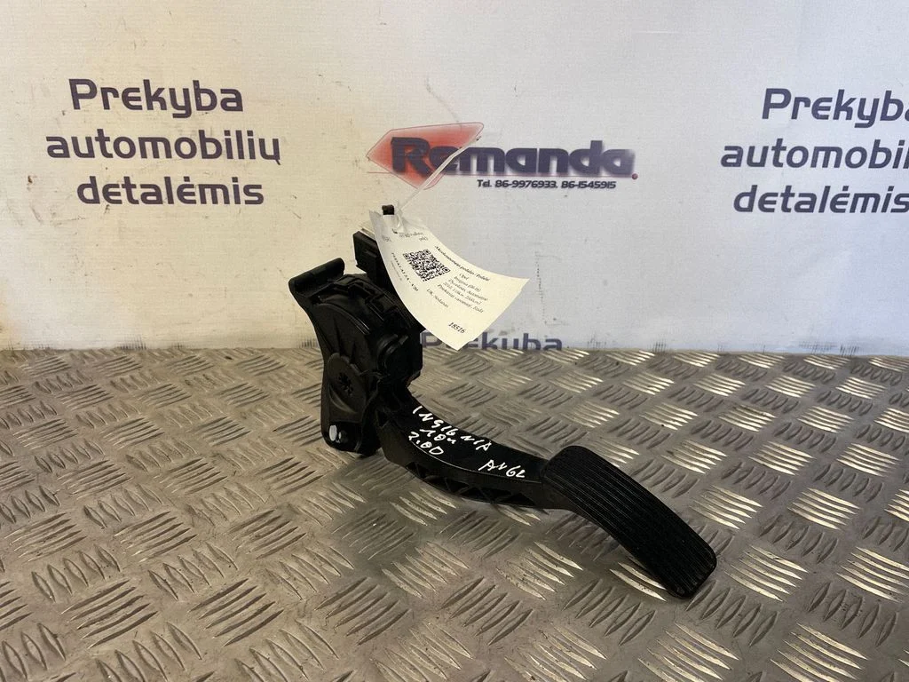 Akseleratora pedālis 13237356