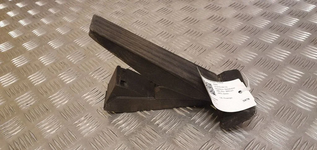 Accelerator throttle pedal – BMW X5 E70 (2006-2013)