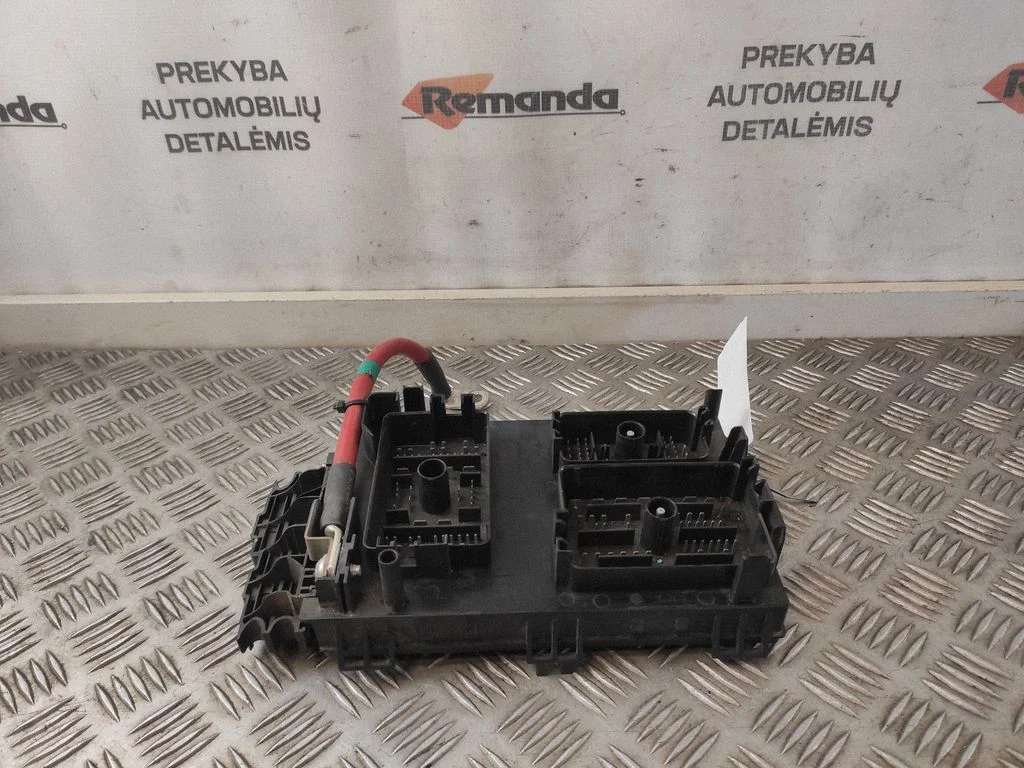 Drošinātāju bloks 13313207