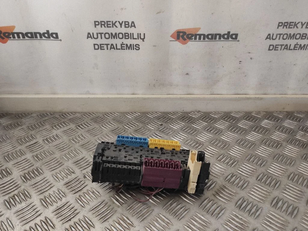 Fuse module – Mercedes-Benz GL-Class X166 (2013-2019)
